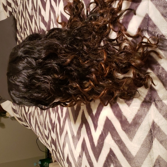 Sale🎈Beautiful Black/Brown Wig! - Picture 2 of 6